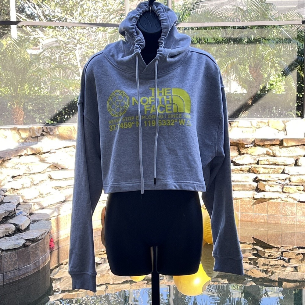 The North Face Women's Gray Cropped Hoodie XL Activewear Pullover New